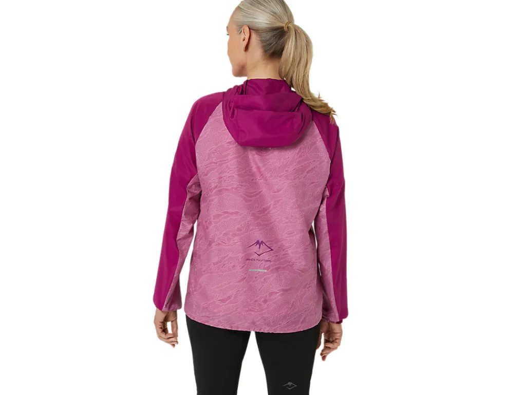 fujitrail_packable_jacket_1-1.webp ASICS Kleding | Trail running>FUJITRAIL PACKABLE JACKET Soft Berry/Blackberry
