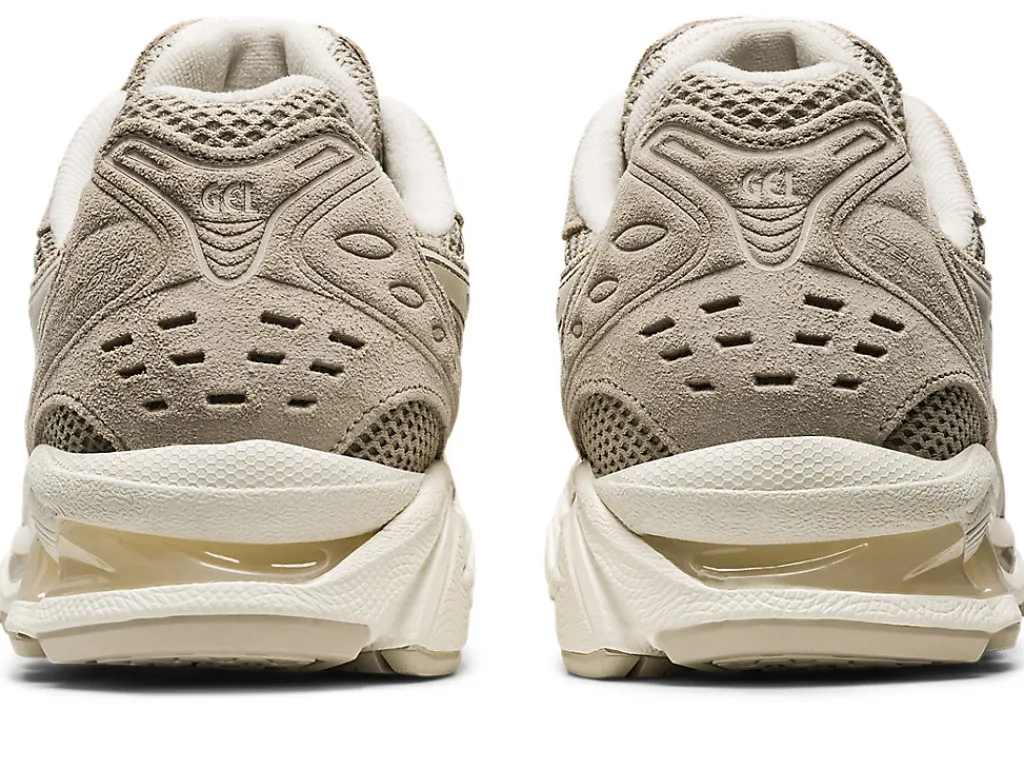 gelkayano__4-43.webp ASICS GEL-KAYANO™ 14 | SportStyle>GEL-KAYANO 14 Simply Taupe/Oatmeal