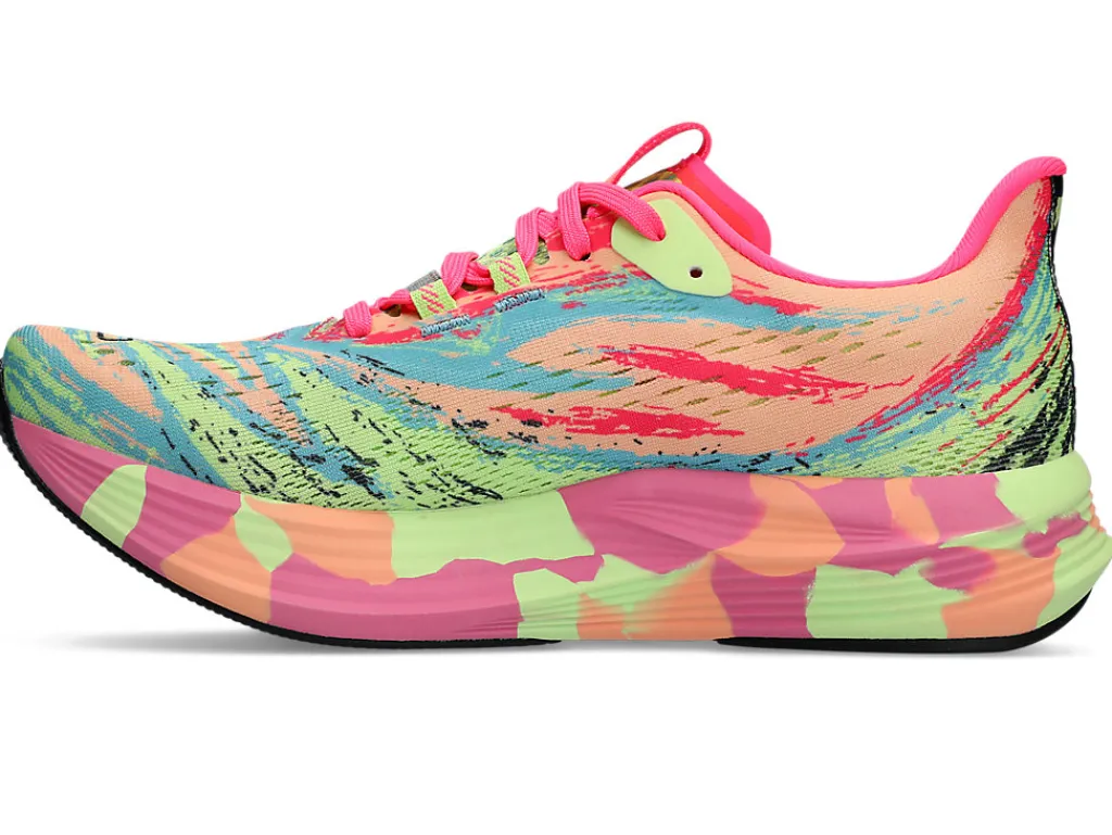 noosa_tri__3-8.webp ASICS NOOSA TRI™ | Run faster>NOOSA TRI 15 Summer Dune/Lime Green