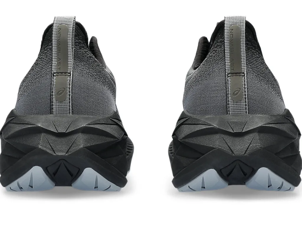 novablast__4-12.webp ASICS NOVABLAST™ | Run faster>NOVABLAST 4 Black/Graphite Grey